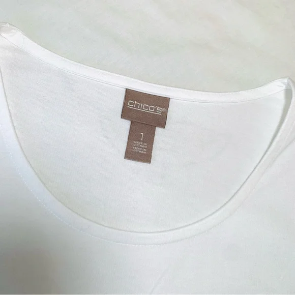 CHICO’S Smocked Bell Sleeve Shirttail Tee NWOT Sz 1 (M-8) - Picture 4 of 13